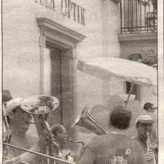 Die Clowngruppe bei einem Auftritt bei der Villa Optik in Amriswil.