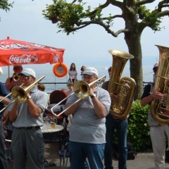 Die Clowngruppe war am Vatertag unterwegs in Friedrichshafen.