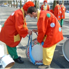 Die Clowngruppe in Straßbourg: Dann hieß es warten bis es los ging.