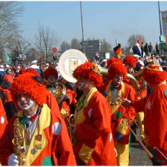 Die Clowngruppe in Straßbourg: Dann hieß es warten bis es los ging.