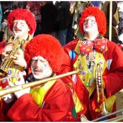 Rosenmontag: Besuch beim Närrischen Jahrmarkt in Freudental.