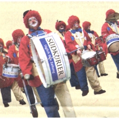 Rosenmontag: Auch der Südkurier warb mit der Clowngruppe.