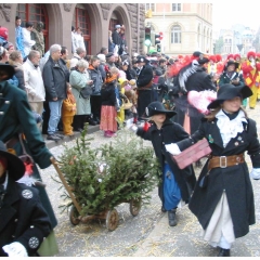 Umzug Fasnachtssonntag: Der Räuber war auch dabei.