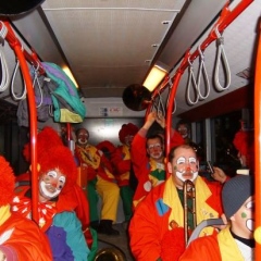 Rosenmontag: Danach ging es mit dem Bus weiter.