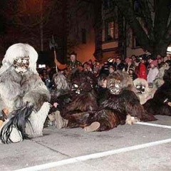 Verbrennung auf dem Stefansplatz: Der Schneeschreck war auf dem Platz.