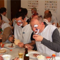 Rosenmontag: Danach gab es traditionell Speck mit Rettichsalat.