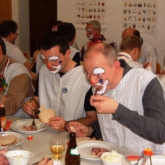 Rosenmontag: Danach gab es traditionell Speck mit Rettichsalat.