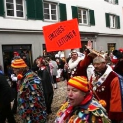 Umzug an Fasnachtssonntag: Chef-Organisator Armin Ott lief am Ende des Umzuges.