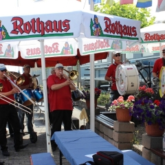 Die Clowngruppe beim Eisenbahner-Sportverein am Hafen.