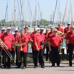 Die Clowngruppe beim Eisenbahner-Sportverein am Hafen.