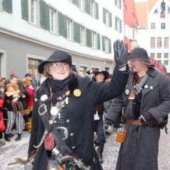 Umzug am Fasnachtssonntag: Der Räuber unterwegs.