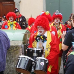 Rosenmontag: Die Clowngruppe lief zum Speckessen ein.