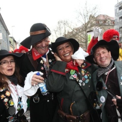 Umzug am Fasnachtssonntag: Die erste Gruppe der Schneckenburg war der Räuber.