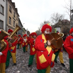 Umzug am Fasnachtssonntag: Darauf folgte die Clowngruppe.