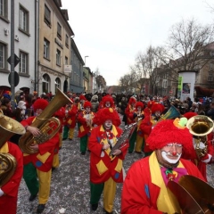 Umzug am Fasnachtssonntag: Darauf folgte die Clowngruppe.