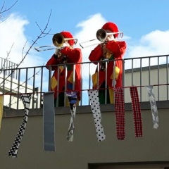 Rosenmontag mit der Clowngruppe: Darauf folgte der Besuch des Don Bosco Hauses.