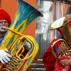 Rosenmontag mit der Clowngruppe: Darauf folgte der Besuch des Don Bosco Hauses.