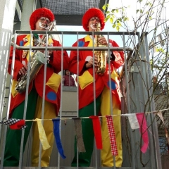 Rosenmontag mit der Clowngruppe: Darauf folgte der Besuch des Don Bosco Hauses.