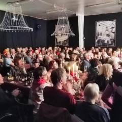 11.11. der Schneckenburg: Das Publikum saß schon gebannt auf ihren Plätzen.