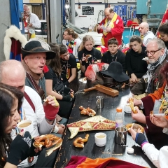 Schmutziger Donnerstag: Nach dieser Runde gab es ein kleines Frühstück zur Stärkung.