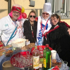 Schmutziger Donnerstag: Kurzer Halt bei der Familie Welti im Königsbau.