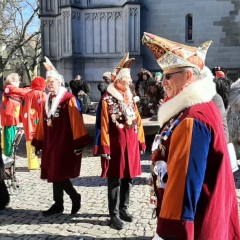 Umzug in Konstanz: Umzugsbeginn vor der Stephankirche.