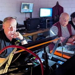 11.11. der Schneckenburg: Das Technikteam bei der Arbeit. V.l.n.r.: Ralf Mog, Uwe Fiedler und Ruven Saile.