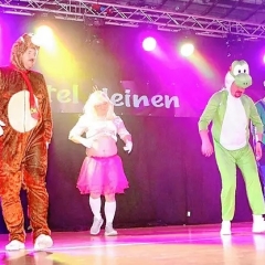 Ballett-Treffen Schneckenbürgler Schneeschreck: Das Männerballett der Schneckenburg war natürlich auch dabei.