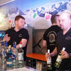 Ballett-Treffen Schneckenbürgler Schneeschreck: Das Personal an der Bar stand bereit.