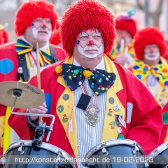 Umzug in Konstanz: Die Clowngruppe während dem Umzug.