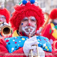 Umzug in Konstanz: Die Clowngruppe während dem Umzug.