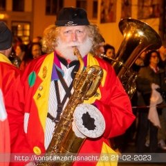 Verbrennung auf dem Stephansplatz: Die Clowngruppe.