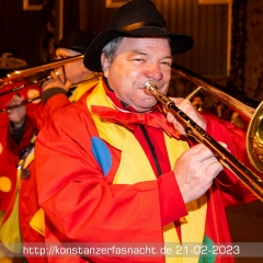 Verbrennung auf dem Stephansplatz: Die Clowngruppe.