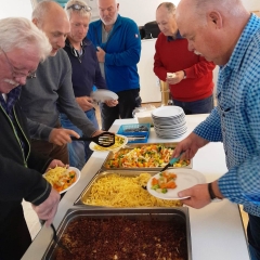 Nach der Probe gab es noch ein geselliges Zusammensein mit Essen und Getränken.