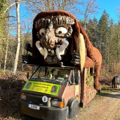 Narrenbaum holen in Hegne: Das Auto vom Schneeschreck war auch dabei.